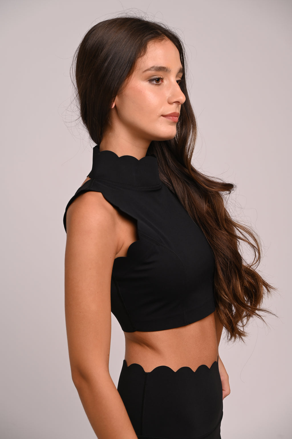 Top Cloud cuello alto negro